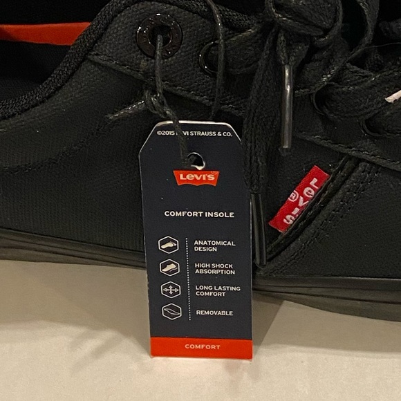 New Levi's Shoes - Picture 6 of 7